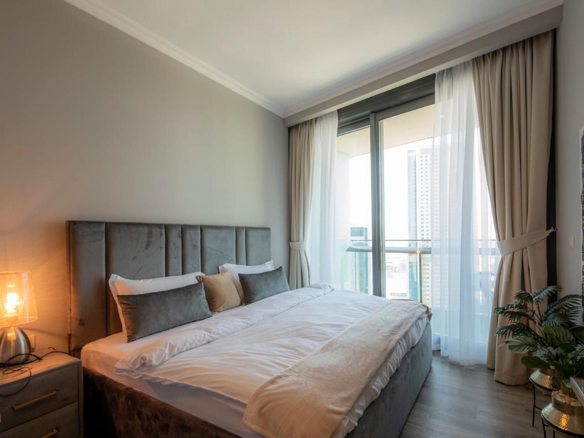 First Class 2Br With Full Dubai Skyline & Sea View Exterior photo